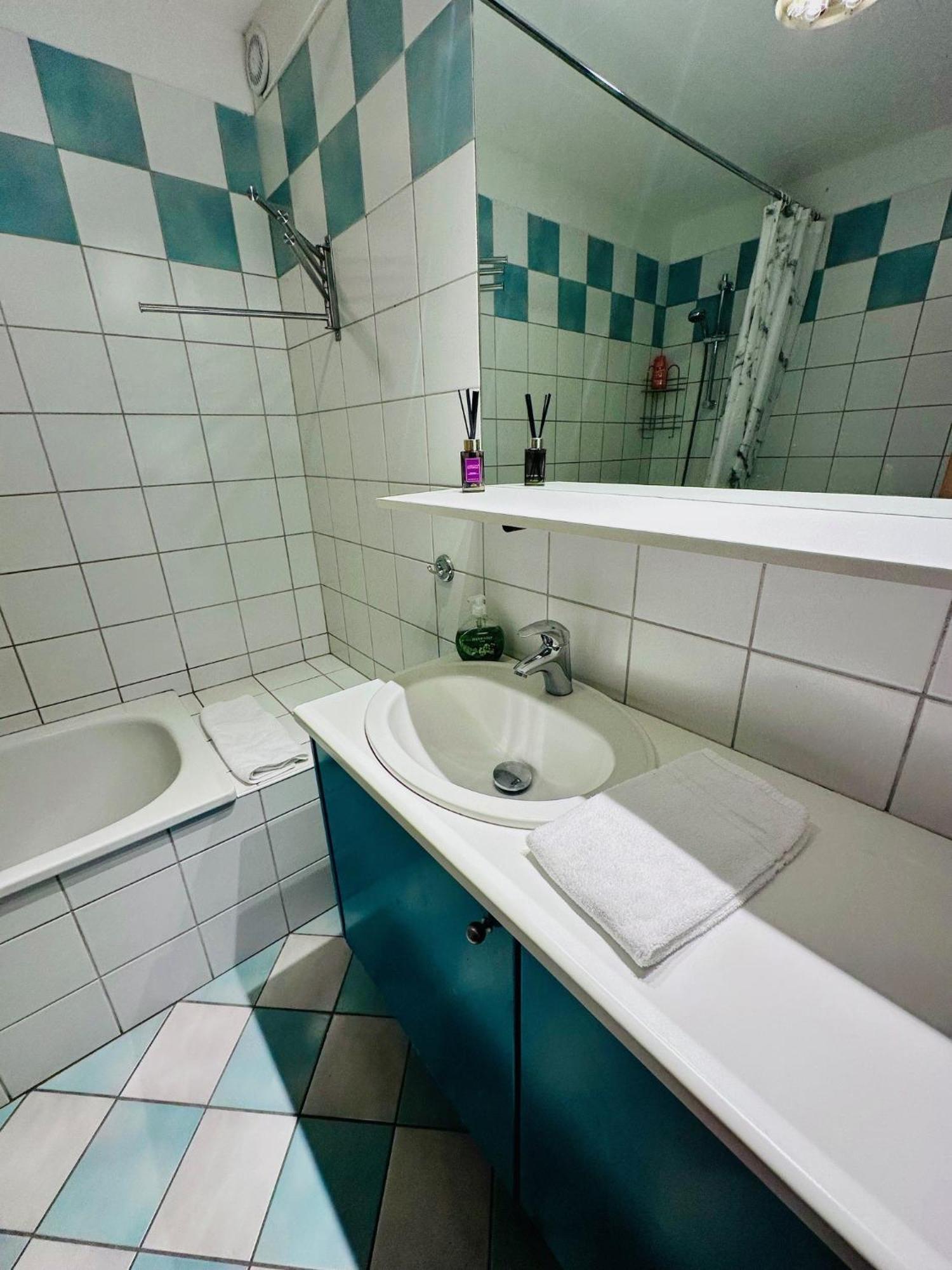 Akureyri Central Apartment エクステリア 写真